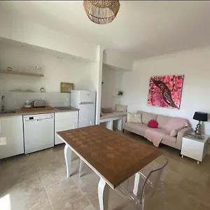 https://le-monastre.fr-provencehotel.com