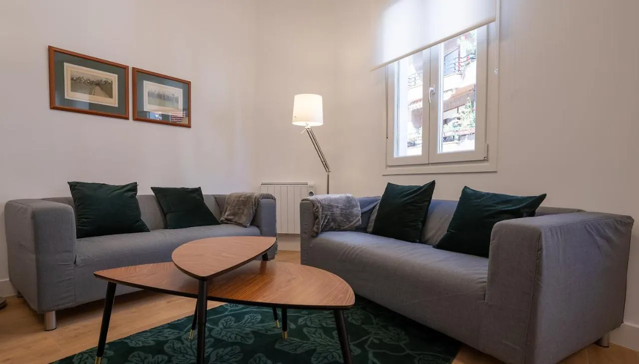 Bilbao High Apartment 0*,